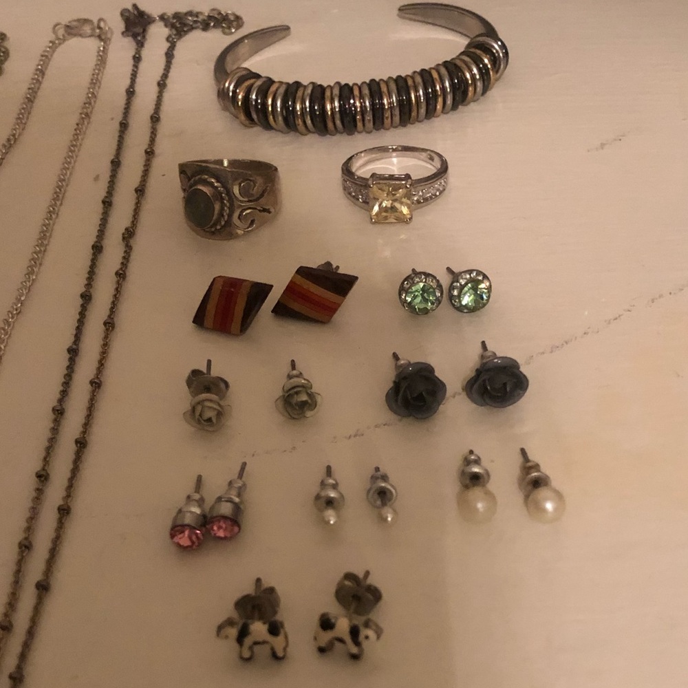 Beautiful Assorted Jewelry Bundle! - Picture 2 of 5